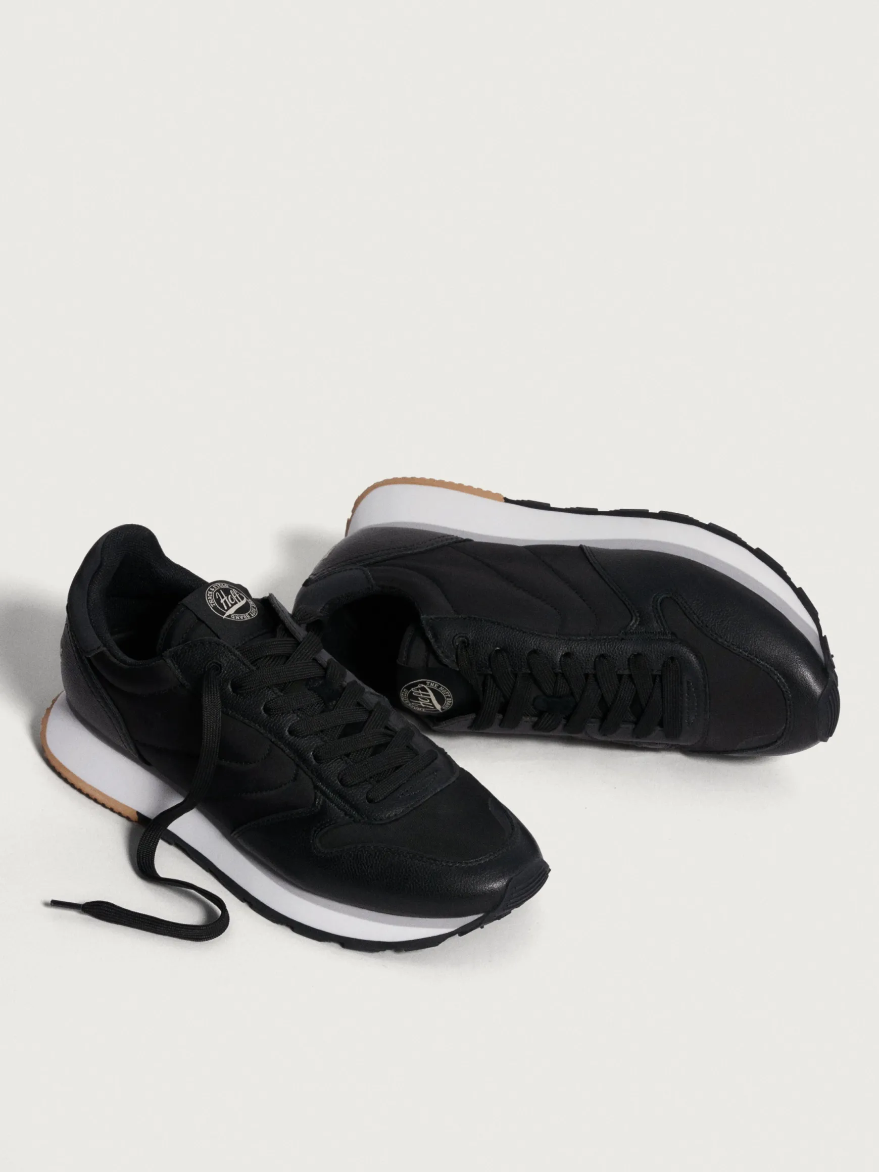 tanagra_1.webp HOFF Track & Field*TANAGRA