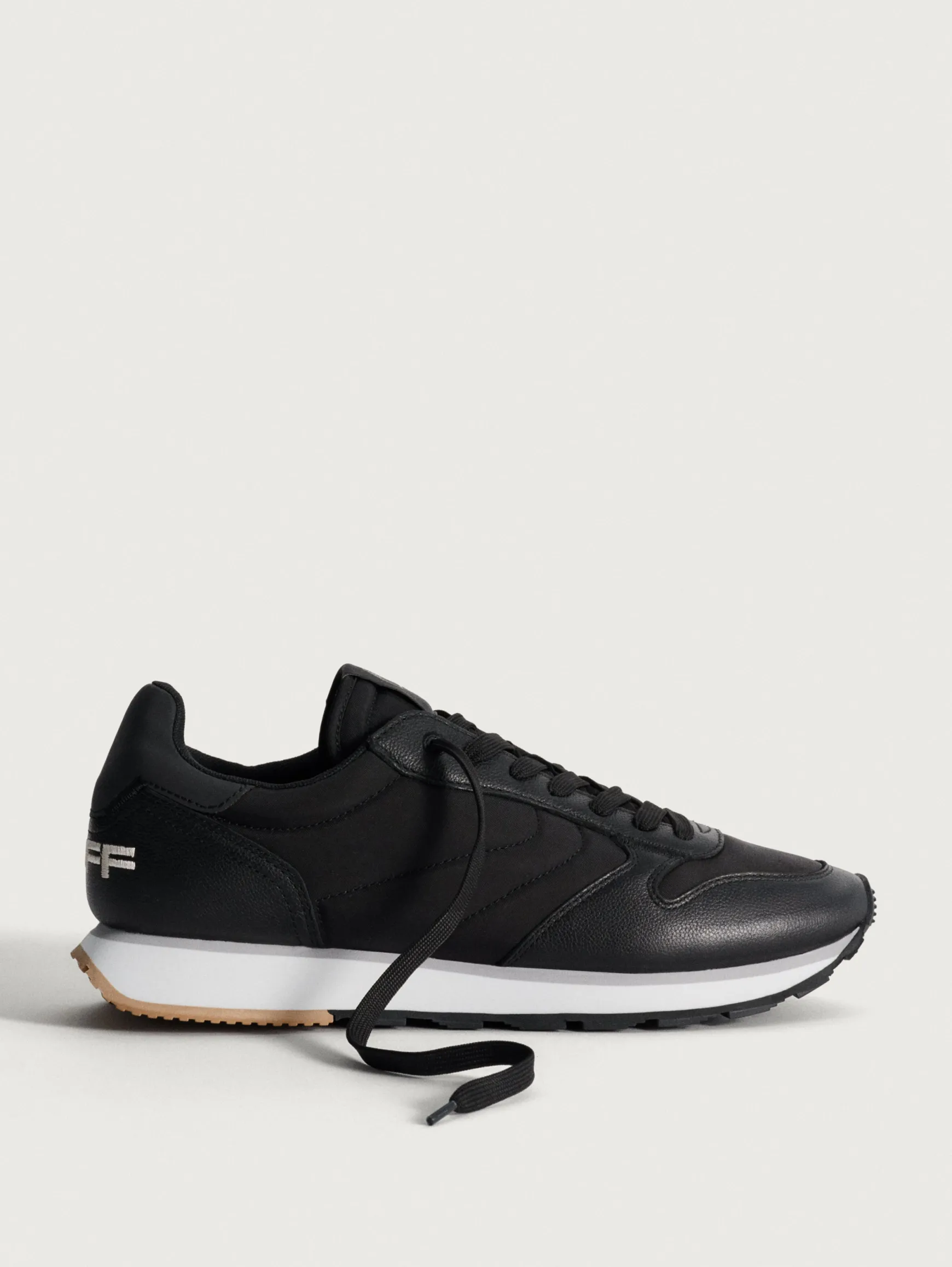 tanagra_5.webp HOFF Track & Field*TANAGRA